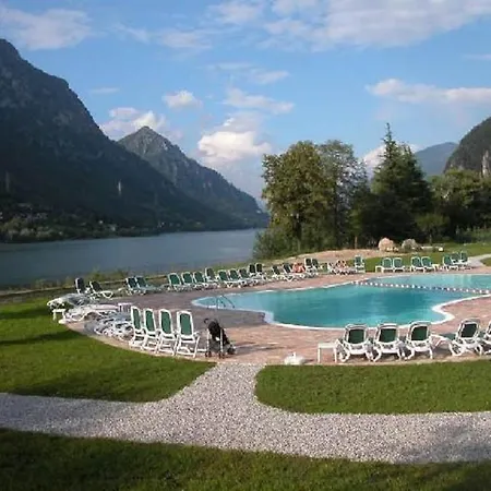 Vico Master Resort *